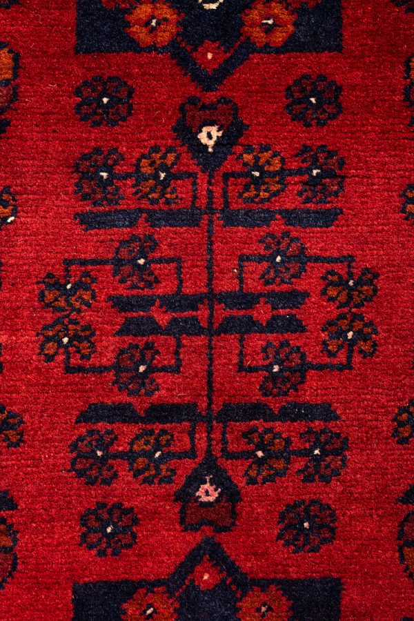Khan  974cm x 75cm / 31'11'' x 2'5'' - Image 3