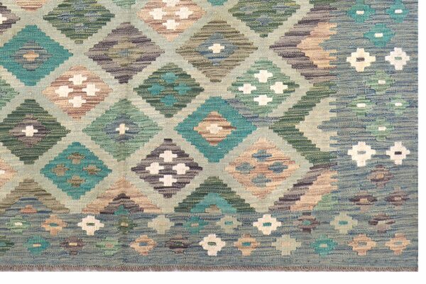 Handwoven Afghan Kilim 239cm x 266cm / 7ft 10in x 5ft 6in / Wool - Image 3