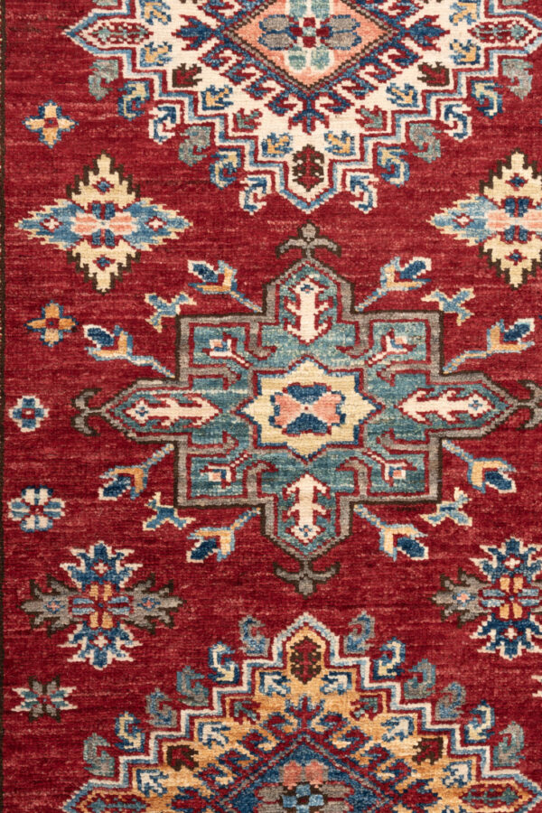 Fine Kazak 397cm x 83cm / 13' x 2'9'' - Image 5